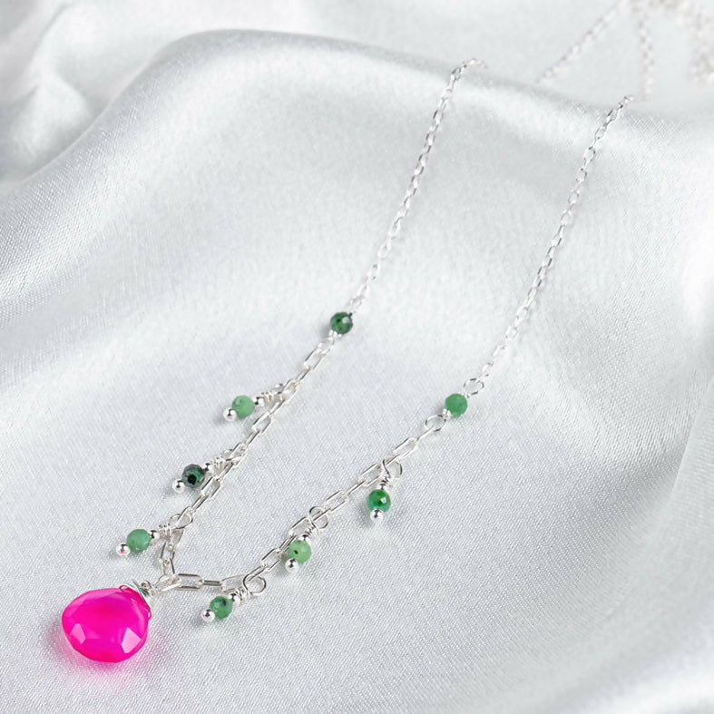 Valparaiso Necklace - agathe and chrysoprase