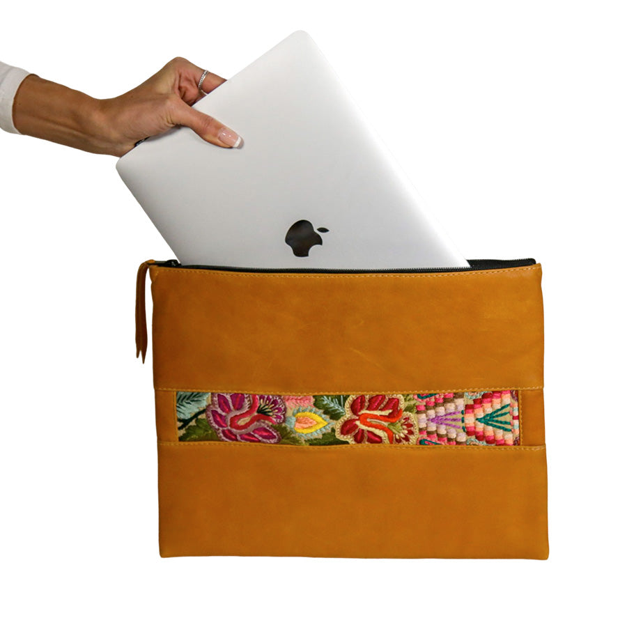 Laptop Case Camel